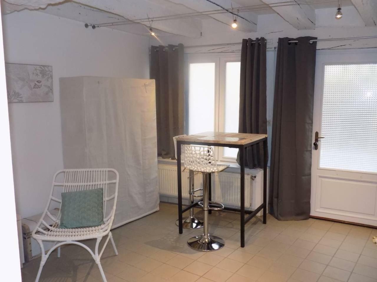 Charmant Studio A Colombages Morlaix Exterior foto